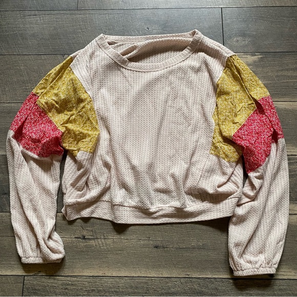 Forever 21 Tops - Forever 21 || Boho Floral Patchwork Waffle Knit Top Size L
